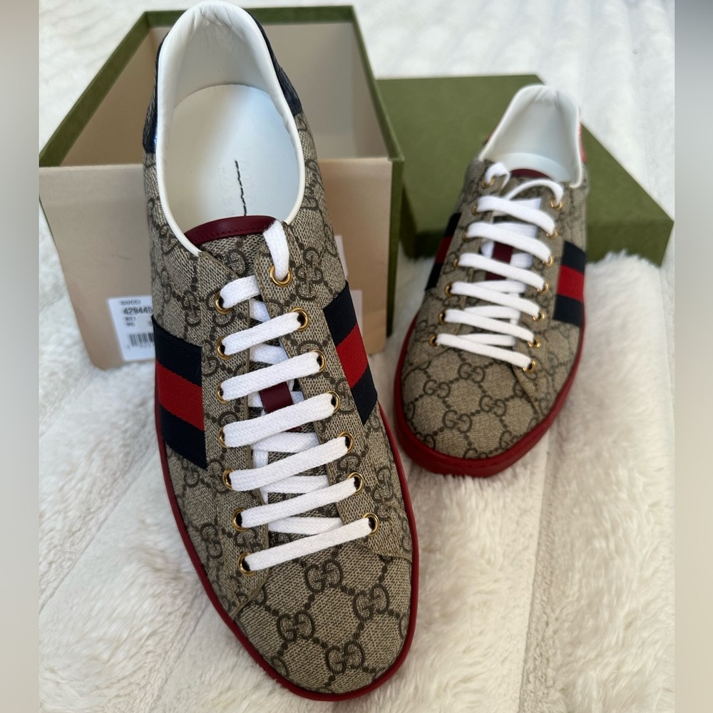 Gucci Monogram Low Top Sneakers - New with box -
